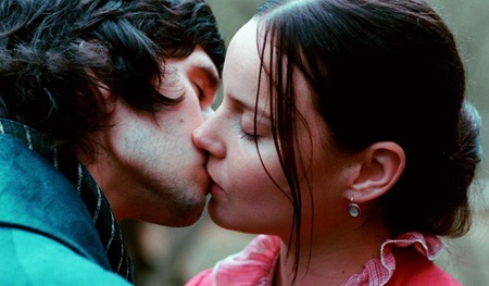 Кадр з фільму "Осяйна зоря"