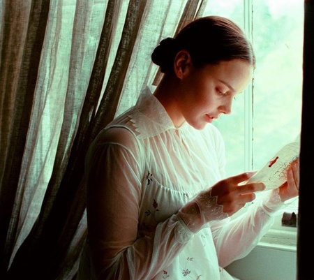 Кадр з фільму "Осяйна зоря"